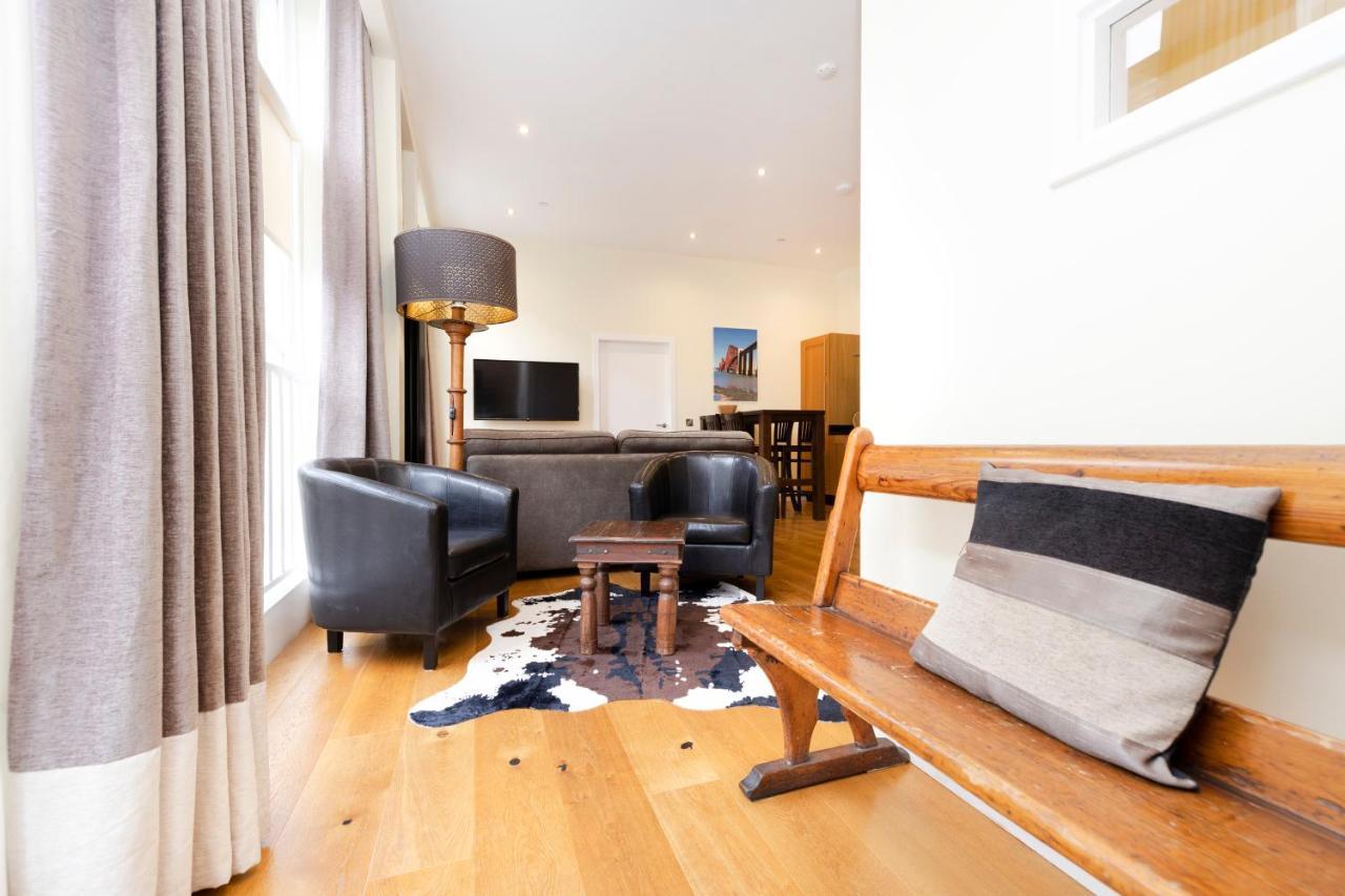 Apartamento Joivy 1 Bed Flat In Old Town, Next To St Giles Cathedral Edimburgo Exterior foto
