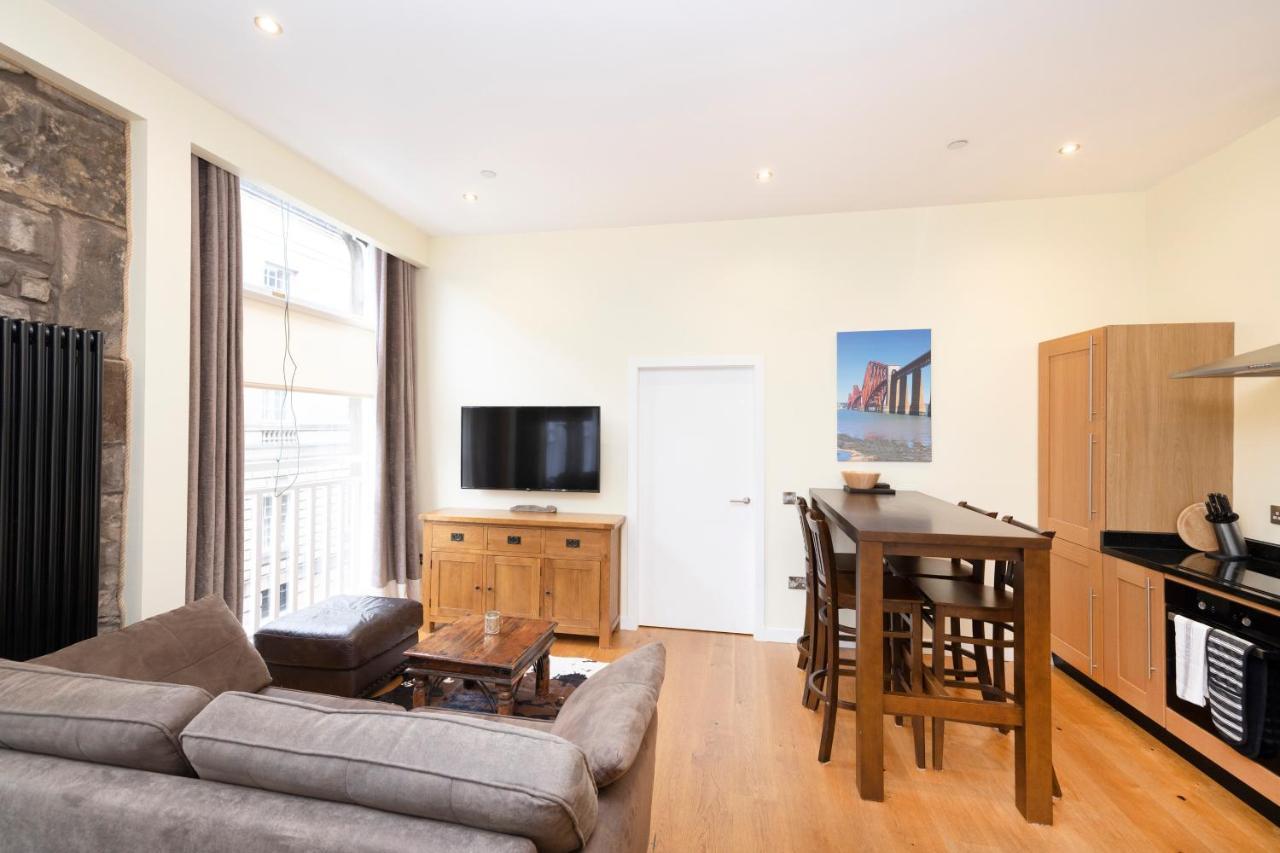 Apartamento Joivy 1 Bed Flat In Old Town, Next To St Giles Cathedral Edimburgo Exterior foto