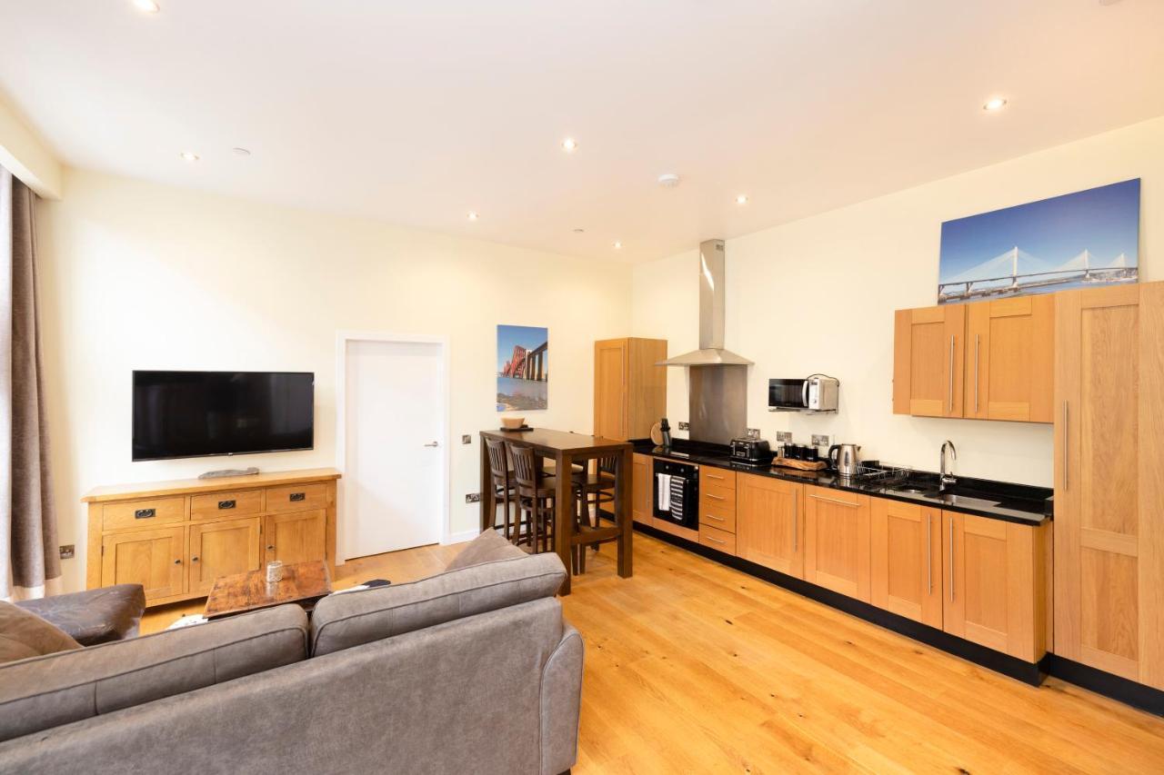 Apartamento Joivy 1 Bed Flat In Old Town, Next To St Giles Cathedral Edimburgo Exterior foto