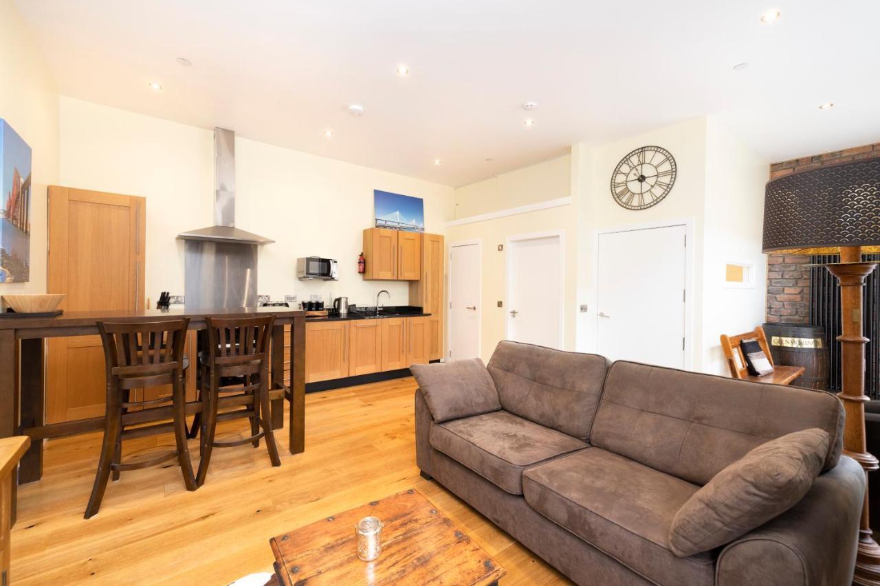 Apartamento Joivy 1 Bed Flat In Old Town, Next To St Giles Cathedral Edimburgo Exterior foto
